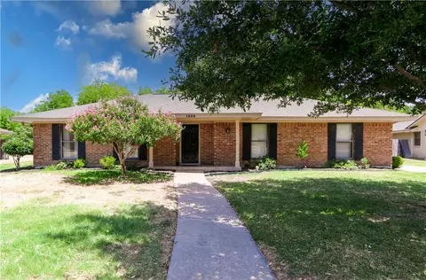 1809 Trinity Dr, Waco, TX 76710