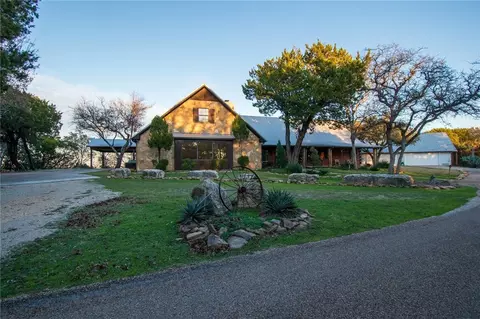 848 Canyon Oaks Rd, Crawford, TX 76638