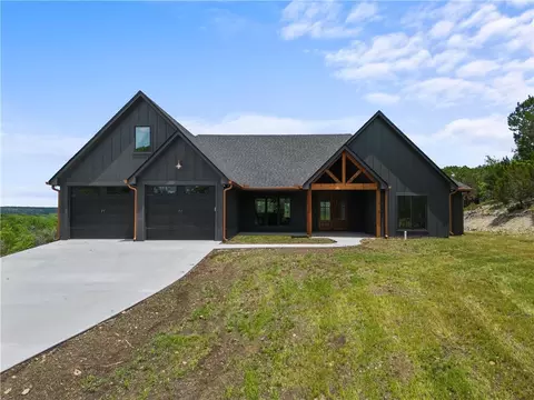 907 Ave E, Valley Mills, TX 76689
