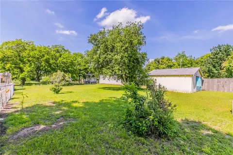400 W Pine St, Abbott, TX 76621 photo 22