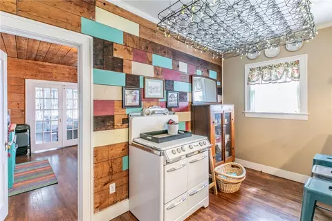 400 W Pine St, Abbott, TX 76621 photo 8