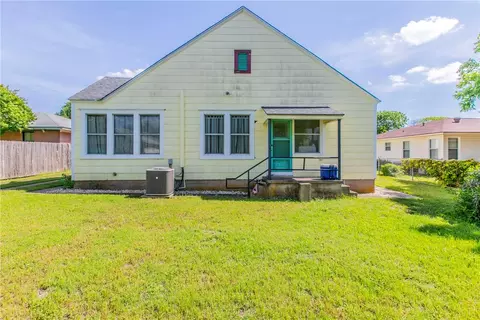 400 W Pine St, Abbott, TX 76621 photo 20