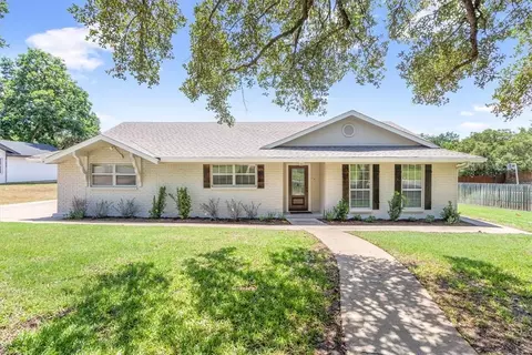 1140 Western Oaks Dr, Woodway, TX 76712