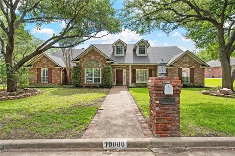 10000 Treeline Dr, Woodway, TX 76712