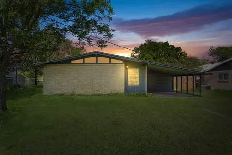917 Mcclintic Dr, Groesbeck, TX 76642