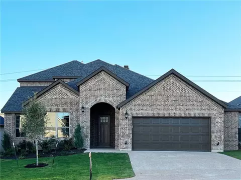 53 Cedar Creek Ct, Woodway, TX 76712