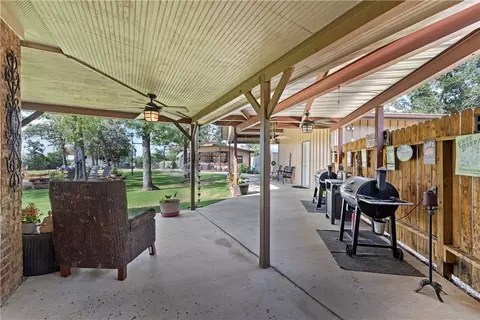 142 Wayside Dr, Elgin, TX 78621 photo 26
