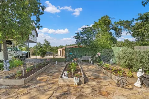 142 Wayside Dr, Elgin, TX 78621 photo 35