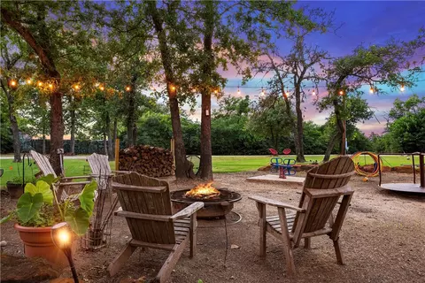 142 Wayside Dr, Elgin, TX 78621 photo 7