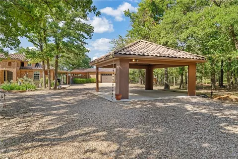 142 Wayside Dr, Elgin, TX 78621 photo 15