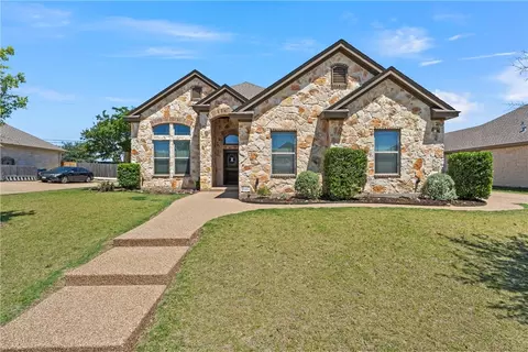 117 Hollygrove Dr, Hewitt, TX 76643
