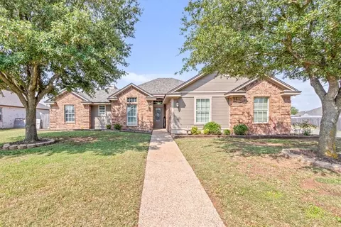 10416 T Bury Ln, Waco, TX 76708