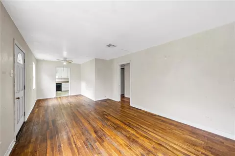 3320 N 21st St, Waco, TX 76708 photo 2