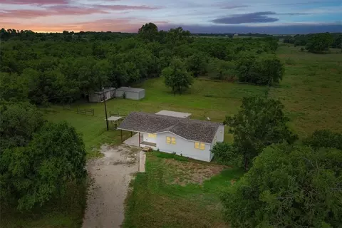 177 Kubitza Dr, Mart, TX 76664