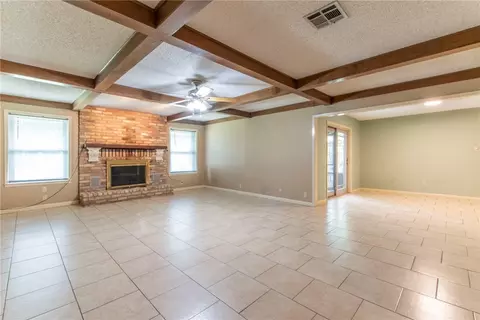 209 Gail Dr, Waco, TX 76708 photo 4