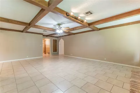 209 Gail Dr, Waco, TX 76708 photo 5
