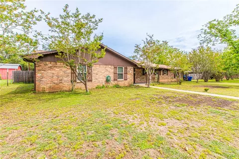 209 Gail Dr, Waco, TX 76708 photo 2