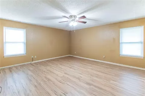 209 Gail Dr, Waco, TX 76708 photo 11
