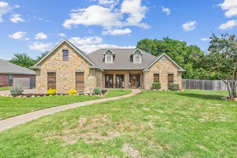 934 Cheyenne Trl, Hewitt, TX 76643