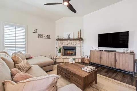 3904 S Fork Ranch Rd, Waco, TX 76705 photo 8