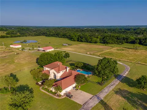 284 Butler Rd, Maypearl, TX 76064