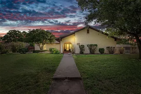 300 Oklahoma Ave, Hewitt, TX 76643