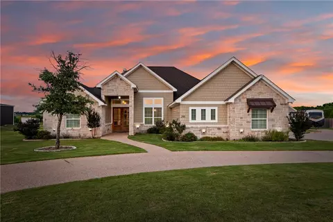 295 Ralynn Dr, Lorena, TX 76655