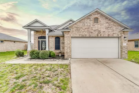 6600 Crystal Ct, Waco, TX 76712