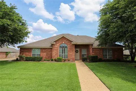408 Sagewood Dr, Hewitt, TX 76643