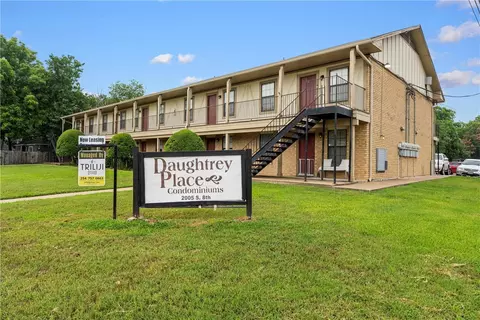 2005 S 8th St #7, Waco, TX 76706