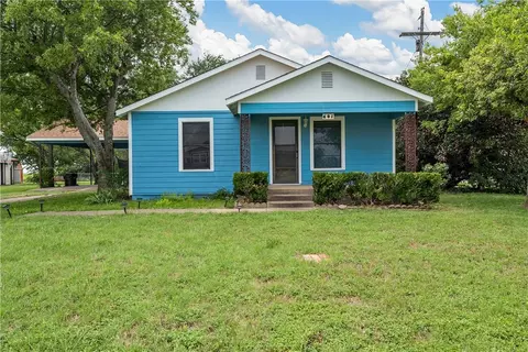 601 S 3rd St, Abbott, TX 76621