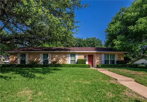 900 Fairway Rd, Waco, TX 76712