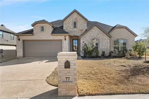 77 Cedar Creek Ct, Woodway, TX 76712
