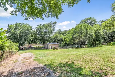 856 Brazos Loop, Waco, TX 76705 photo 28