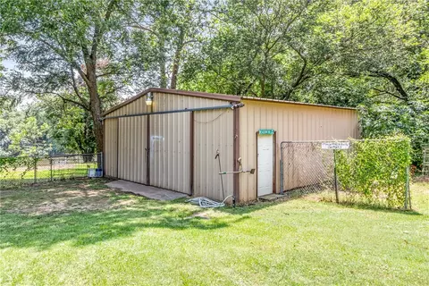 856 Brazos Loop, Waco, TX 76705 photo 29