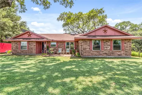 856 Brazos Loop, Waco, TX 76705 photo 6