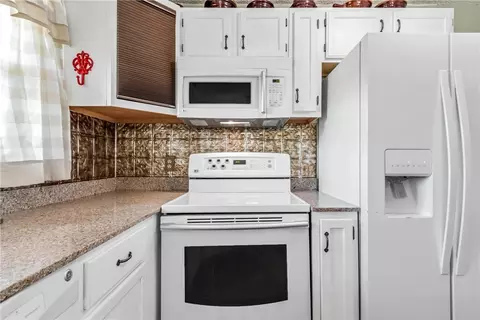 856 Brazos Loop, Waco, TX 76705 photo 16