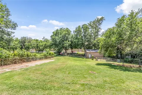 856 Brazos Loop, Waco, TX 76705 photo 26