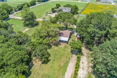 856 Brazos Loop, Waco, TX 76705 photo 3
