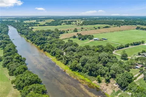 856 Brazos Loop, Waco, TX 76705 photo 2