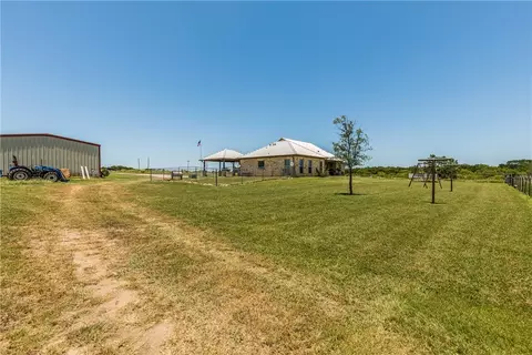 346 Easy Rd, West, TX 76691 photo 47