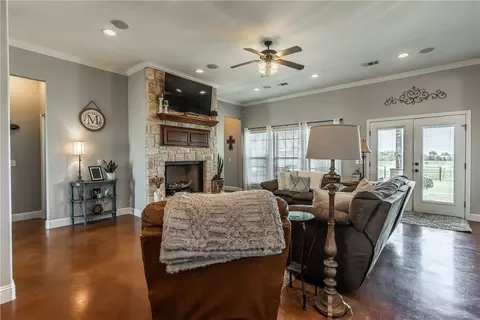 346 Easy Rd, West, TX 76691 photo 15