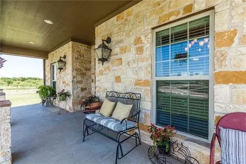 346 Easy Rd, West, TX 76691 photo 8