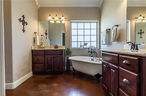 346 Easy Rd, West, TX 76691 photo 32
