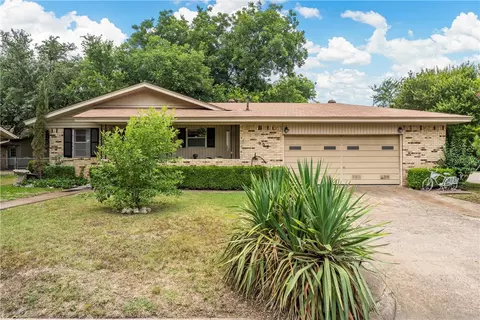 603 S Ave M, Clifton, TX 76634