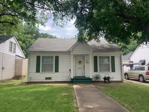 1204 Ashleman St, Bellmead, TX 76705
