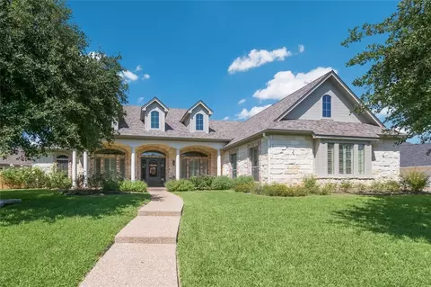 1112 Castle Bluff Cir, Waco, TX 76712