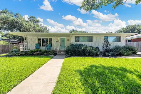 4530 Catto Ave, Waco, TX 76710