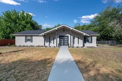 909 Chapparal Dr, Hewitt, TX 76643