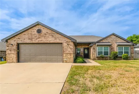 613 Shelly Dr, Troy, TX 76579